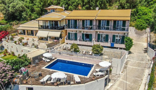 Hotel Apartment "Spyridoula Studio 2" with Sea View, Shared Pool & Wi-Fi