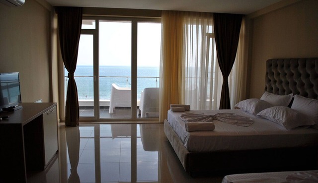 Hotel Frojd in Shengjin