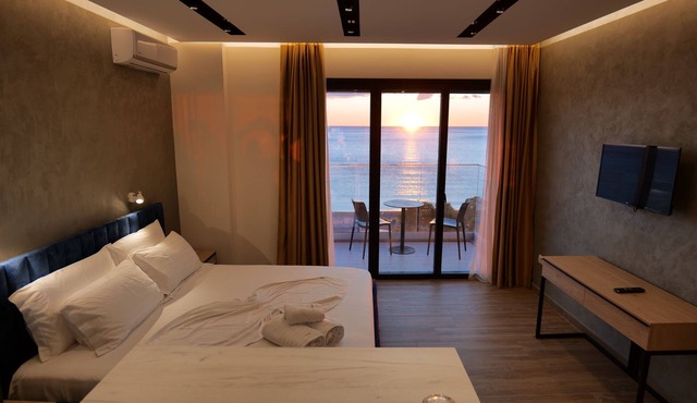 Hotel Triumf Shengjin in Shengjin