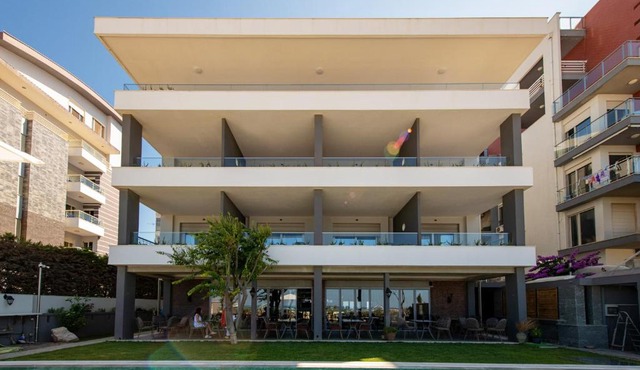 Hotel Vila 11 in Durrës