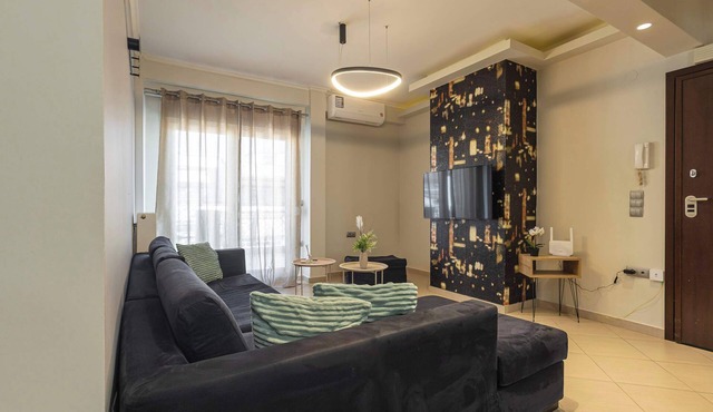 House Lux Loft - Spacious Stay in Thessaloniki in Thessaloniki