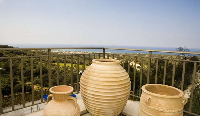 IGreat Escape villas suitability for family's - very clean friendly to all