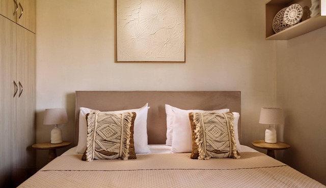 Ilision – Contemporary Living Apartment