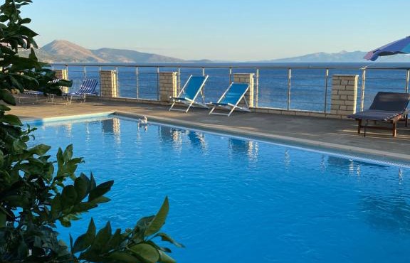 Ionian Bay Rooms in Qeparo