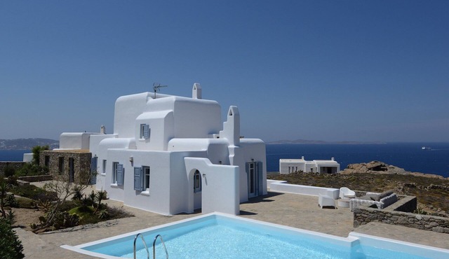 ISholidays Mykonos Villa Crystal