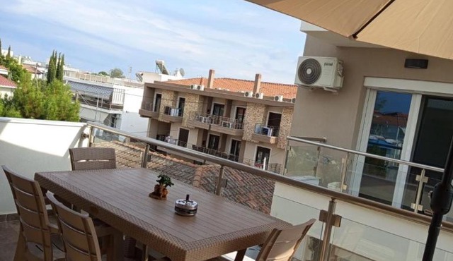 Johns Urban Apartment in Keramoti