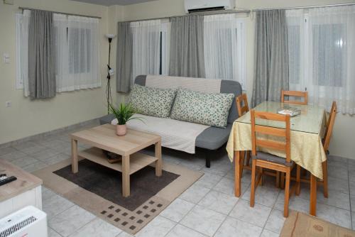 Kaitis home