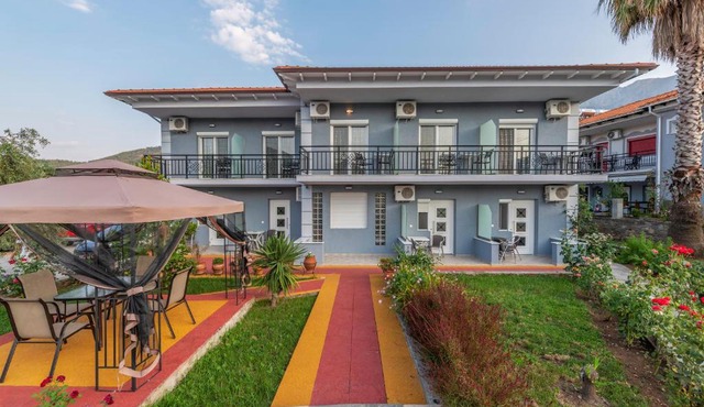 Katerina Rooms & Apartments in Skala Potamias