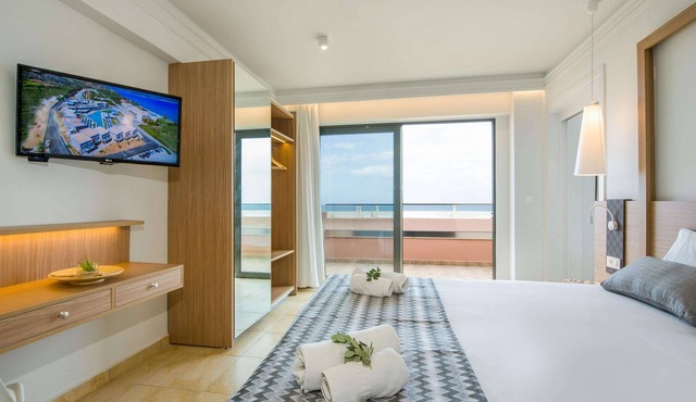 Kiani Beach Resort Family in Chania