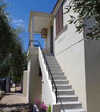 Konstantinos Apartment