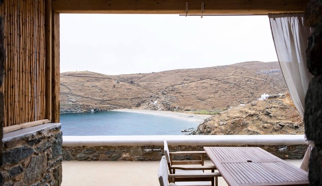 KYON Beach Suite-D 2min by the sea Skilos, Kythnos in Skilos