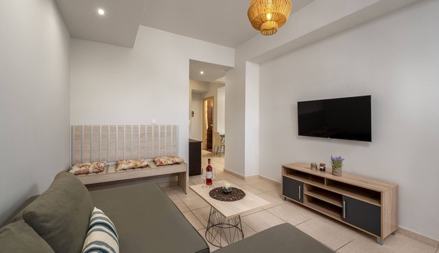 Levanta Cozy One-Bedroom Apartment in Kalavarda