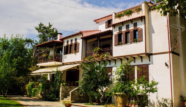 Lila House in Platanidia