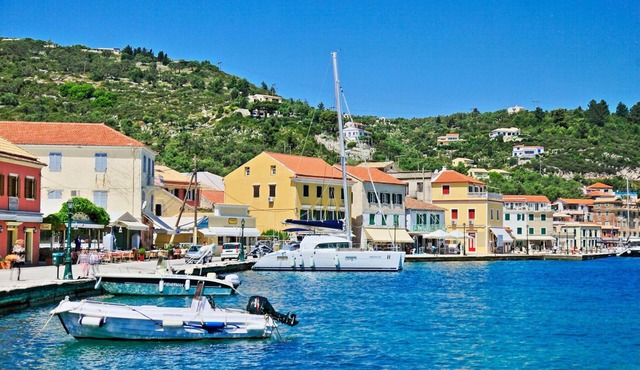 Lili Luxury Cottage in Ozias