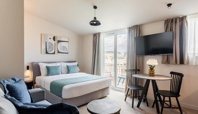 Link by Zoia Living in Athens