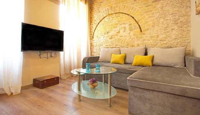 Liston Piazza Suite - renovated apartment in the heart of Corfu Old Town