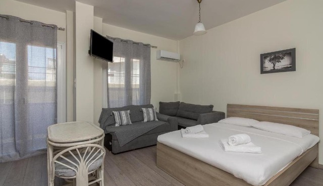 Lovely Studio Apartment For 2 Ppl in Athens in Athens