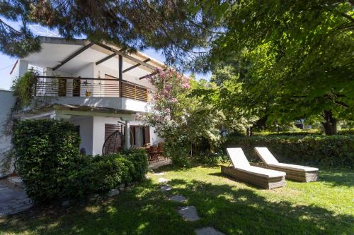 Lovely Villa 3 min from the beach in Hanioti
