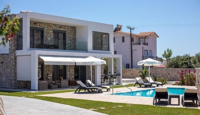Luxurious Villa with private pool.