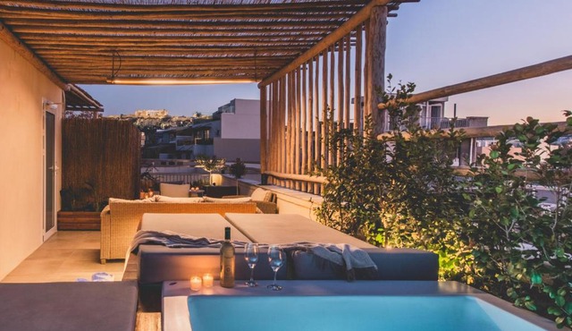 Luxury Apartment with Acropolis view Terrace and Jacuzzi in the Heart of Athens - Living Stone Azurite in Athens