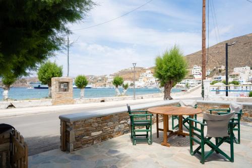 Luxury Central Beach House in Kithnos