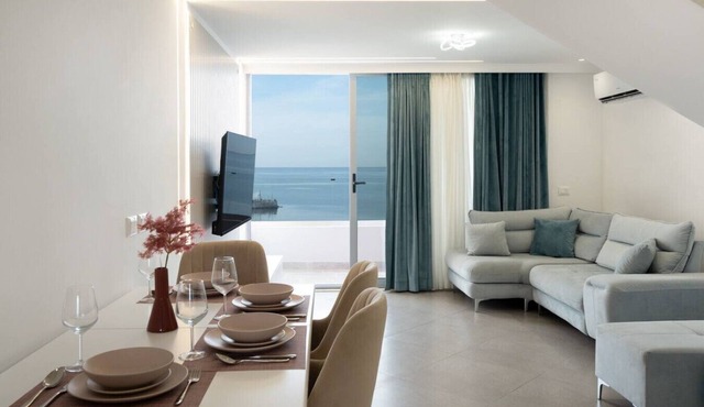 Luxury Duplex Sea View in Durrës