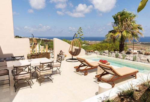Luxury Santorini Villa 3 Bedroom Villa Private Jetted Pool With Sea View in Oia