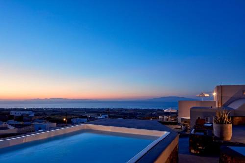 Luxury Santorini Villa Villa Elysian Pente Private Pool 2 Bedrooms in Foinikiá