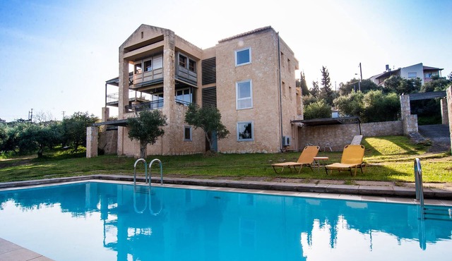 Luxury self Catering Artistic Villa close to the Beach