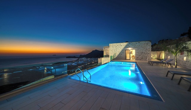Luxury Villa Ariti Nafsika Xenia Falasarna Sea view sunset, Pool,Peaceful,Modern
