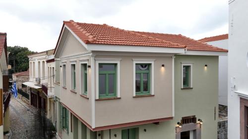 Lythri Studios in Chios