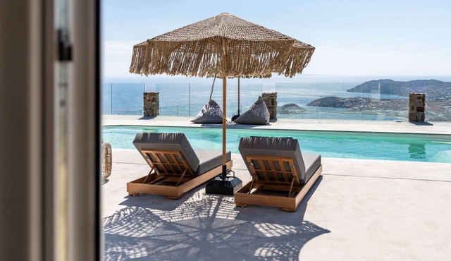 Makani 2.Suite with Pool View in Mykonos