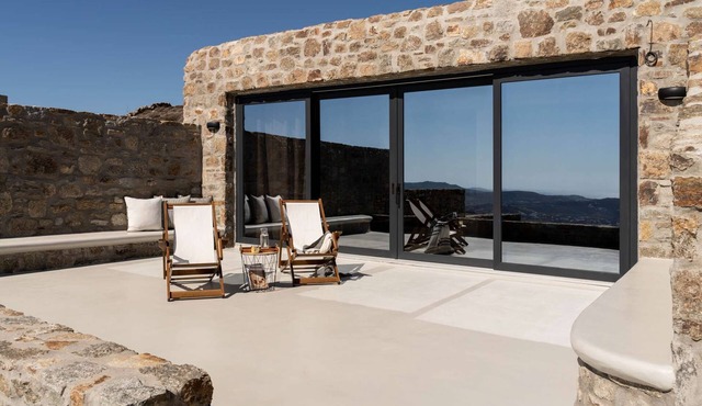 Makani 6.Deluxe Suite with Sea View in Mykonos