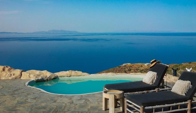 Makarias Traditional Luxury Villas