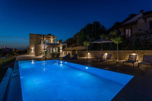 Manitennisvillas