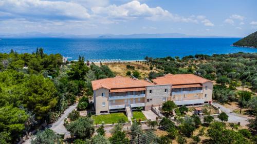 Manto Studios in Tyros