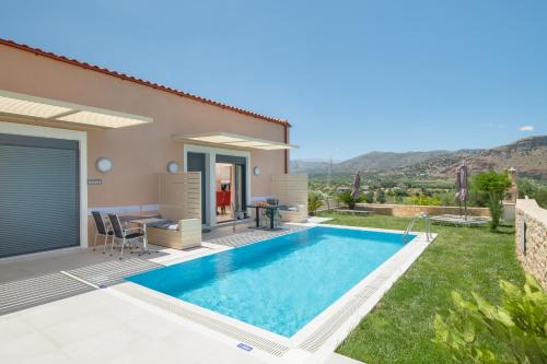 Marinas Villas in Malevizi