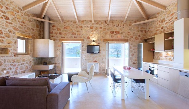 Mary's luxury apartment Plytra 1