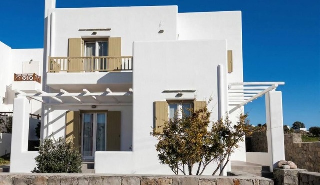 Modern Cycladic Villa Near Adamas Port with Balconies & Private Parking