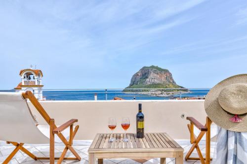 Monemvasia Modern Flat with Panoramic Sea View in Monemvasia