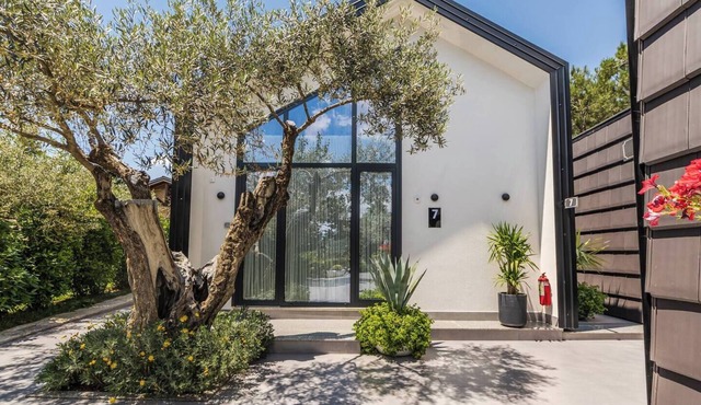 Muraga Villas 7 | Kupola by PikHost in Linzë