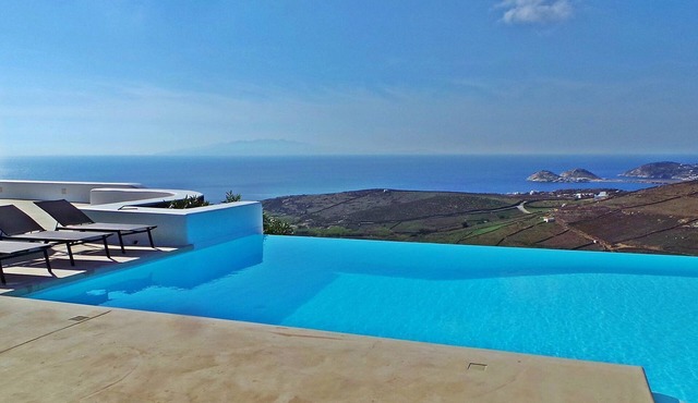 My Rental Homes - Villa Andromeda, for 10 guests, with swimming pool and sea view in Xilokeratidi