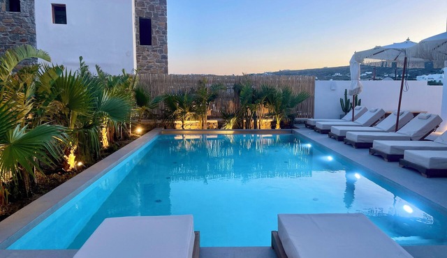 Mykonos Dot Suites in Ano Mera