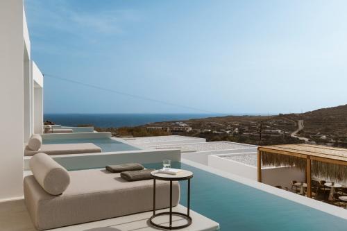 Mykonos Flow Super Paradise, Adults Only by Mr and Mrs White in Super Paradise Beach