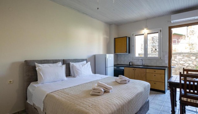 Mythos Suites-Hermes apartment