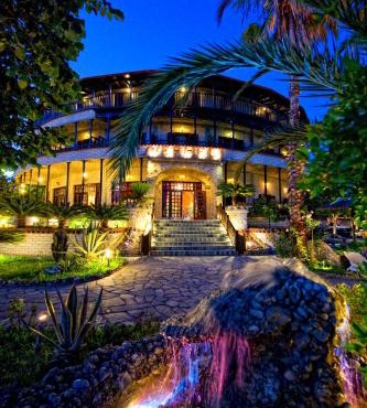 Nepheli Hotel