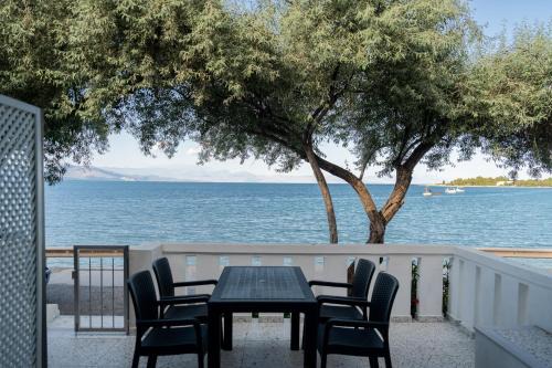Nerea Eleon Residences in Aigialeia