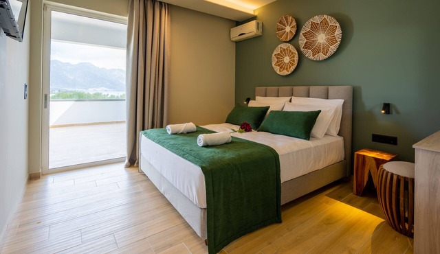 Nicolas Grand Suites - Adults Only