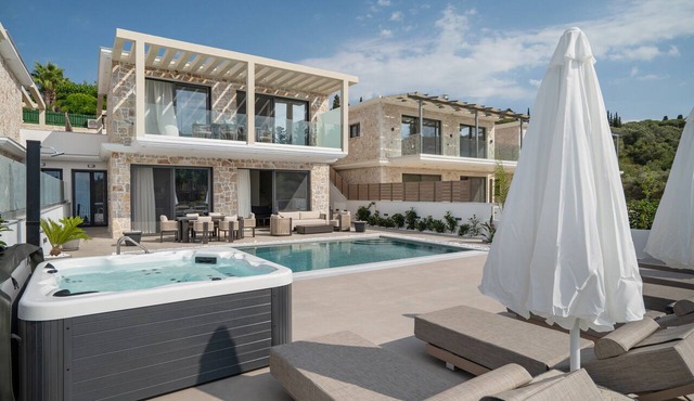 Norelia Luxury Villa Pool, Jacuzzi & Sunset Views