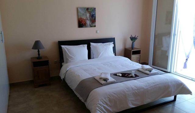 ODYSSEUS VILA, SCORPINA VILLAS